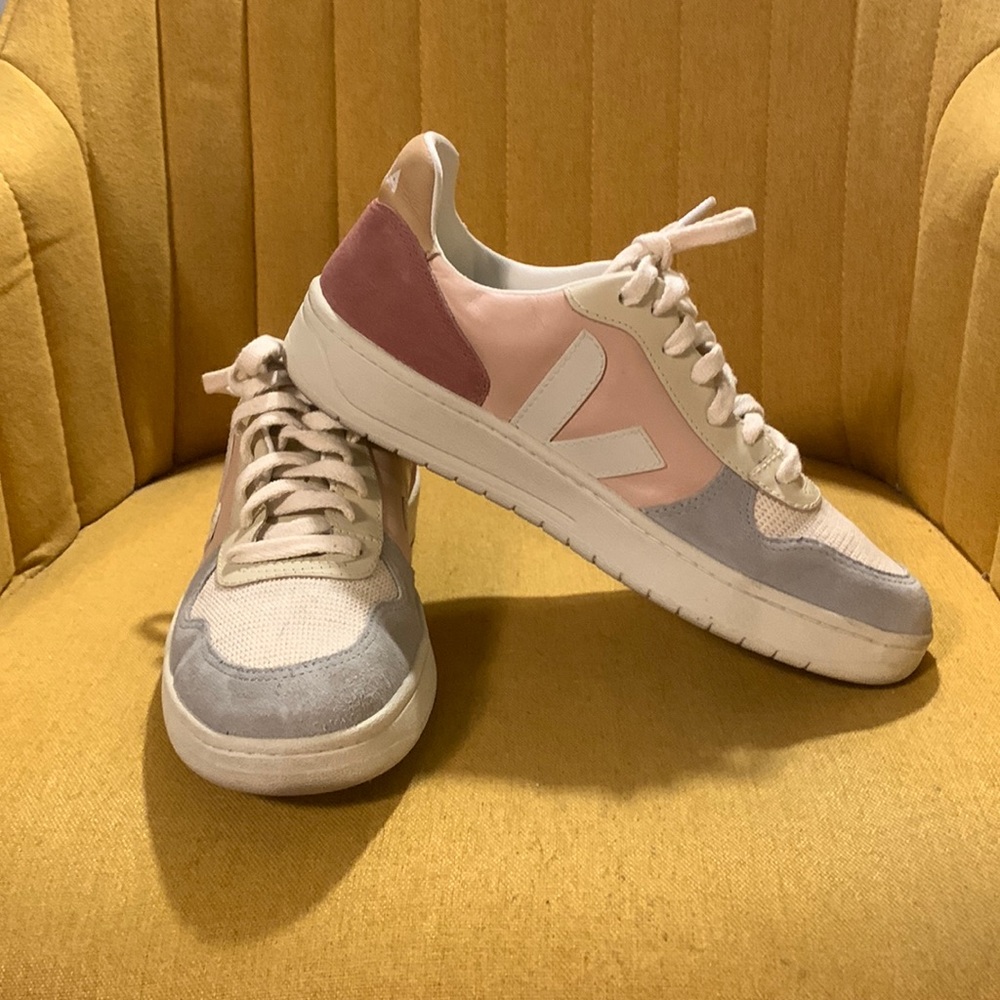 Veja V10 multi color sneakers